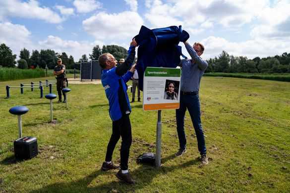 2024 Onthulling bord nieuwe sporttoestellen